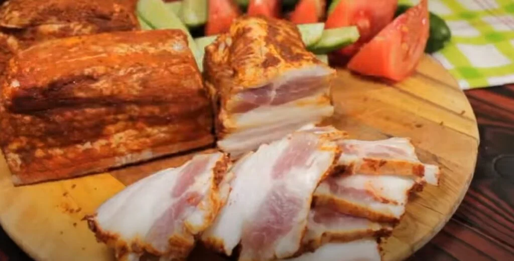 Gourmet Bacon χοιρινό κοιλιά με σκόρδο και μπαχαρικά: Επικαρτική λιχουδιά για γκουρμές!