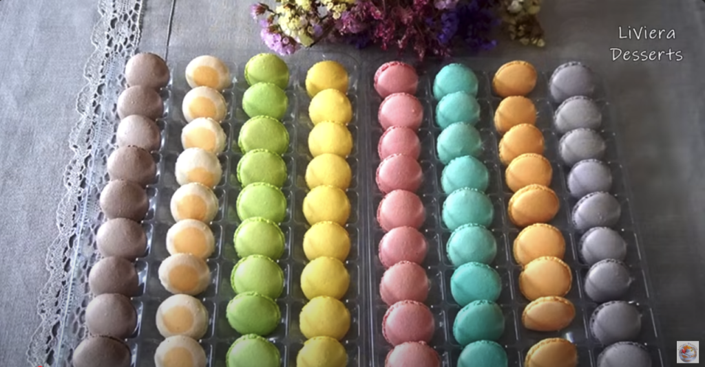 Sub -Color Macaroons με λεπτή κρεμώδη γέμιση: Ιδανικό για κάθε περίσταση!