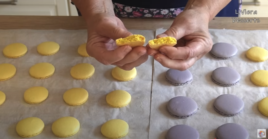 Sub -Color Macaroons με λεπτή κρεμώδη γέμιση: Ιδανικό για κάθε περίσταση!