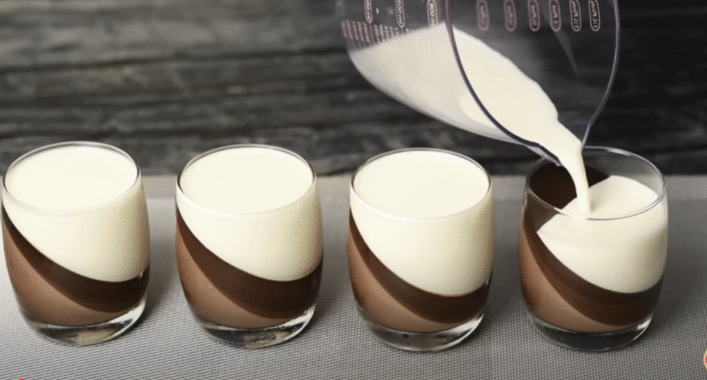 Perfect Chocolate Three -Layer Virgin Cotta σε γυαλιά - ουρανός στο στόμα!