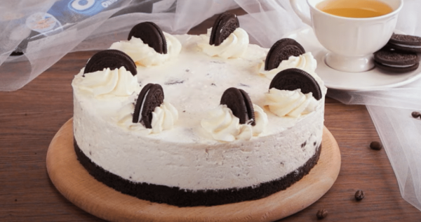 Πολυτελές κέικ Oreo χωρίς ψήσιμο: Εύκολη και γρήγορη καλοσύνη όπως ένα κατάστημα ζαχαροπλαστικής