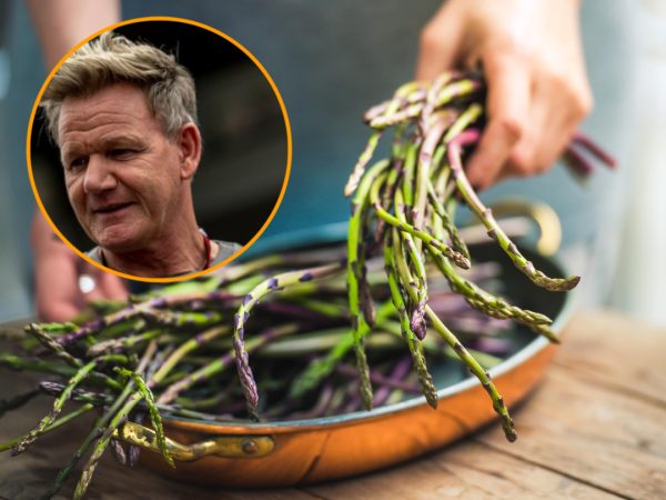 Ο Gordon Ramsay έχει ένα τέχνασμα για να προετοιμάσει τα σπαράγγια γεμάτα γεύση. Θα τον αγαπάς στην κουζίνα σου